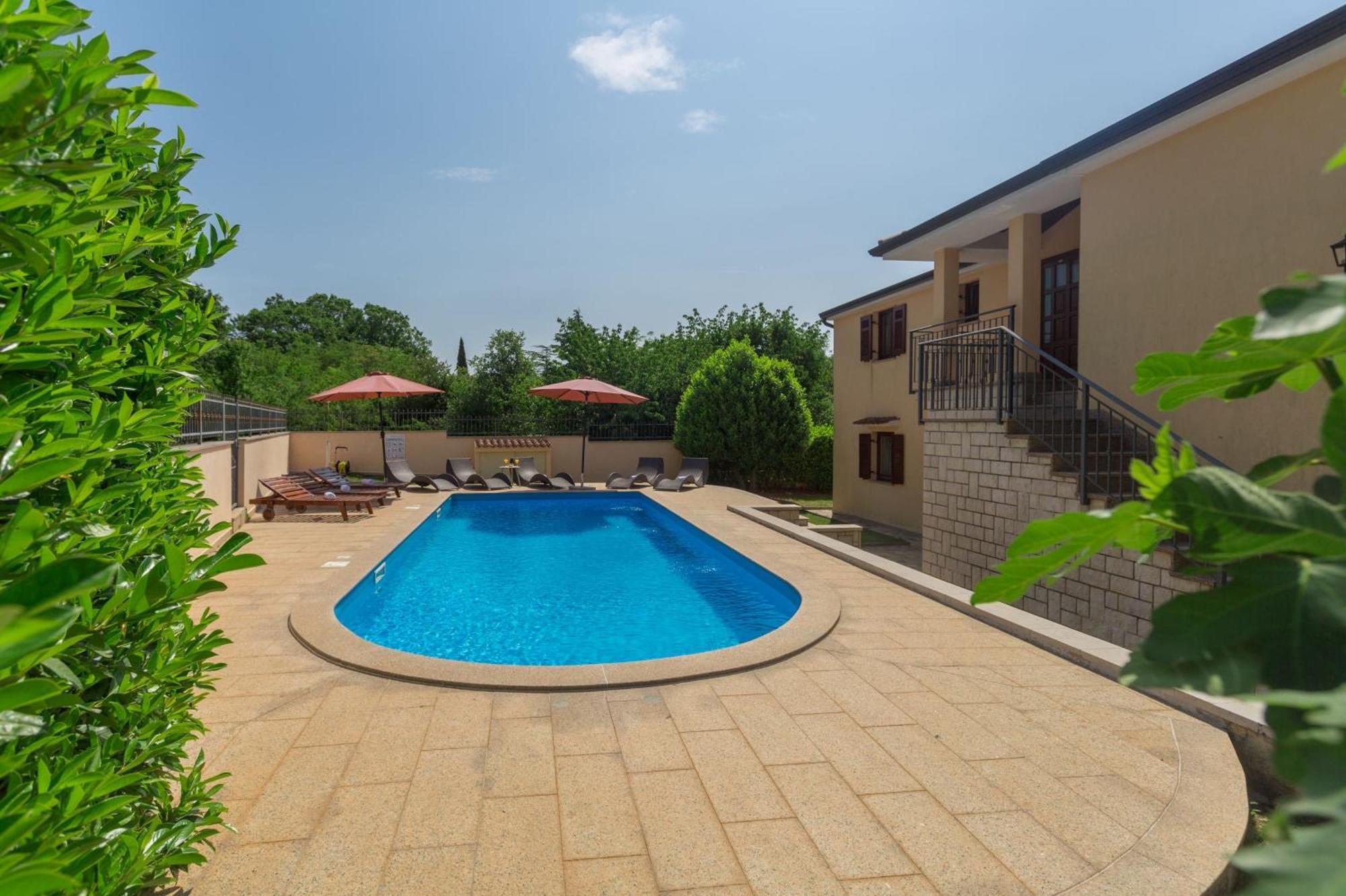 Strandnahe Marea Mit Pool Und Garten *