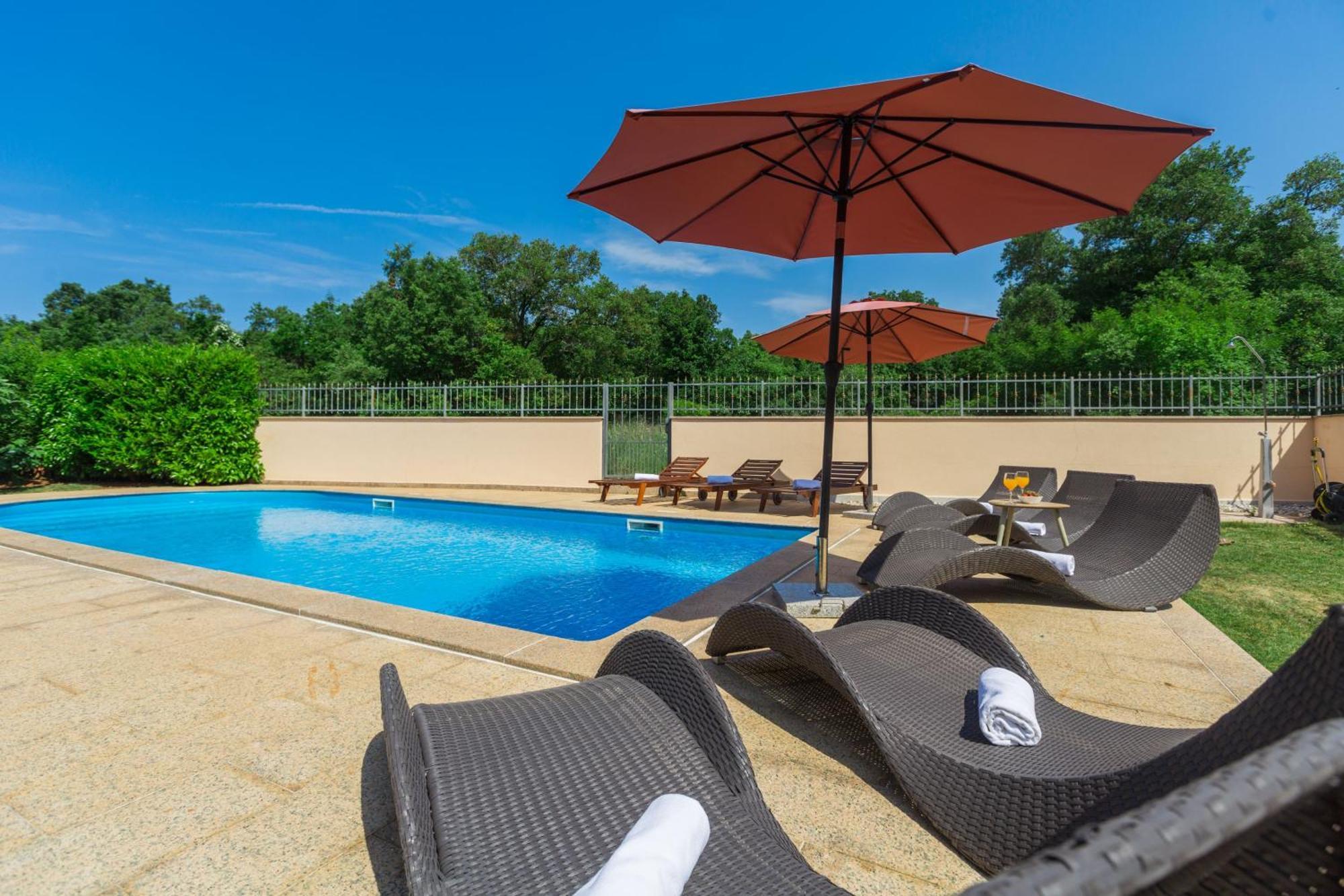 Apartment Strandnahe Marea Mit Pool Und Garten