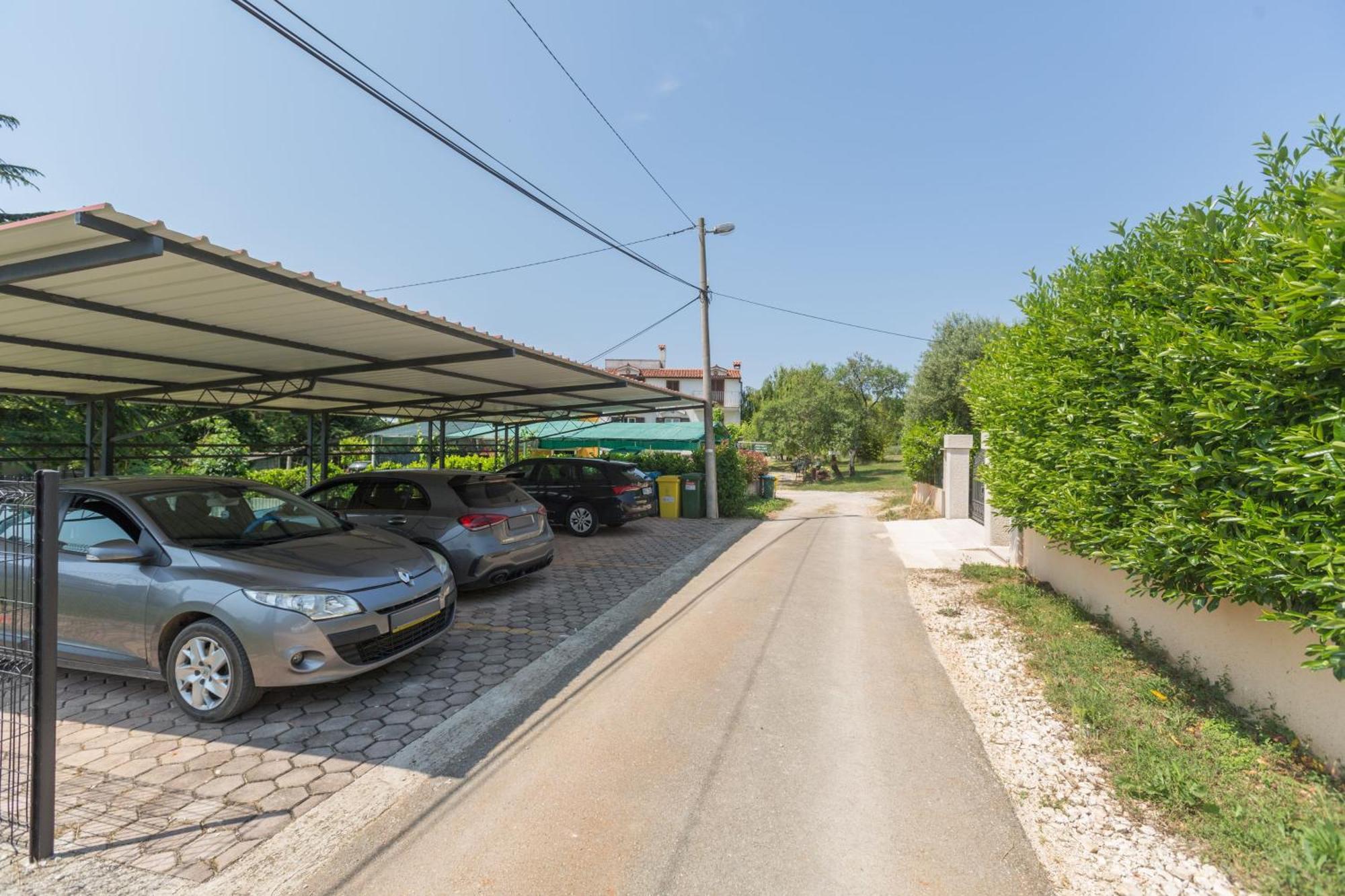 Strandnahe Marea Mit Pool Und Garten * Poreč