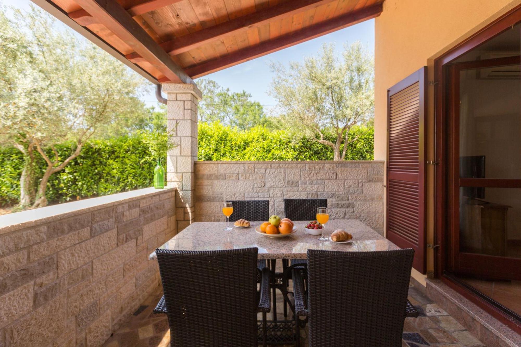Strandnahe Marea Mit Pool Und Garten *