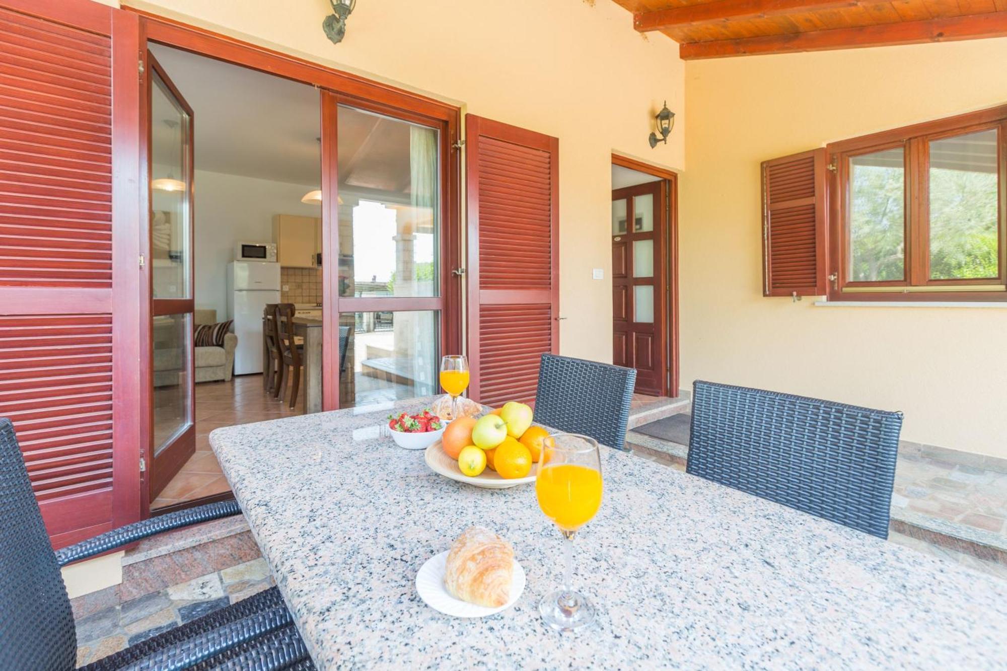 Strandnahe Marea Mit Pool Und Garten *